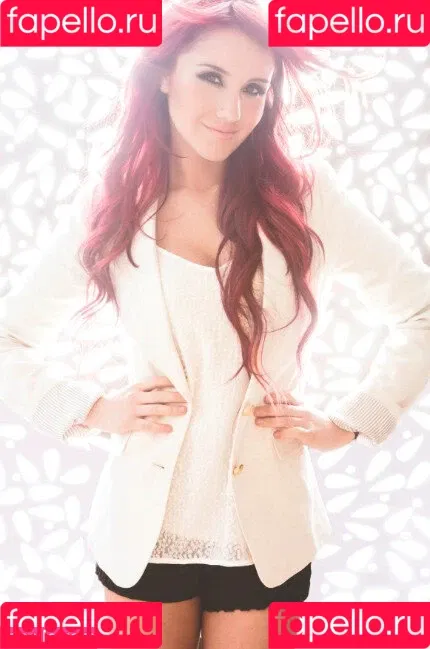 Dulce Maria Onlyfans Photo Gallery 