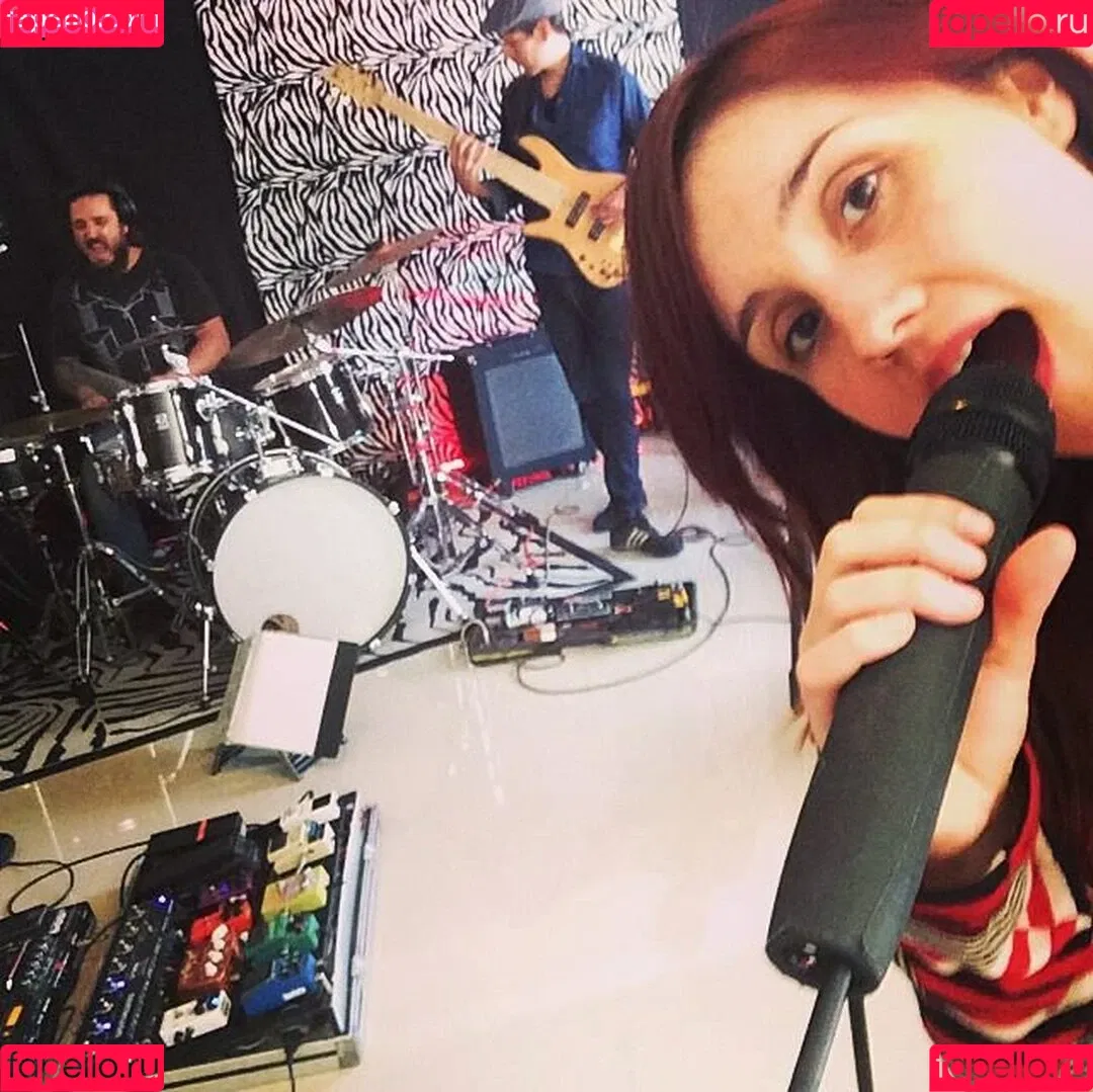 Dulce Maria Onlyfans Photo Gallery 