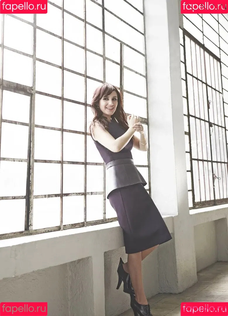 Dulce Maria Onlyfans Photo Gallery 