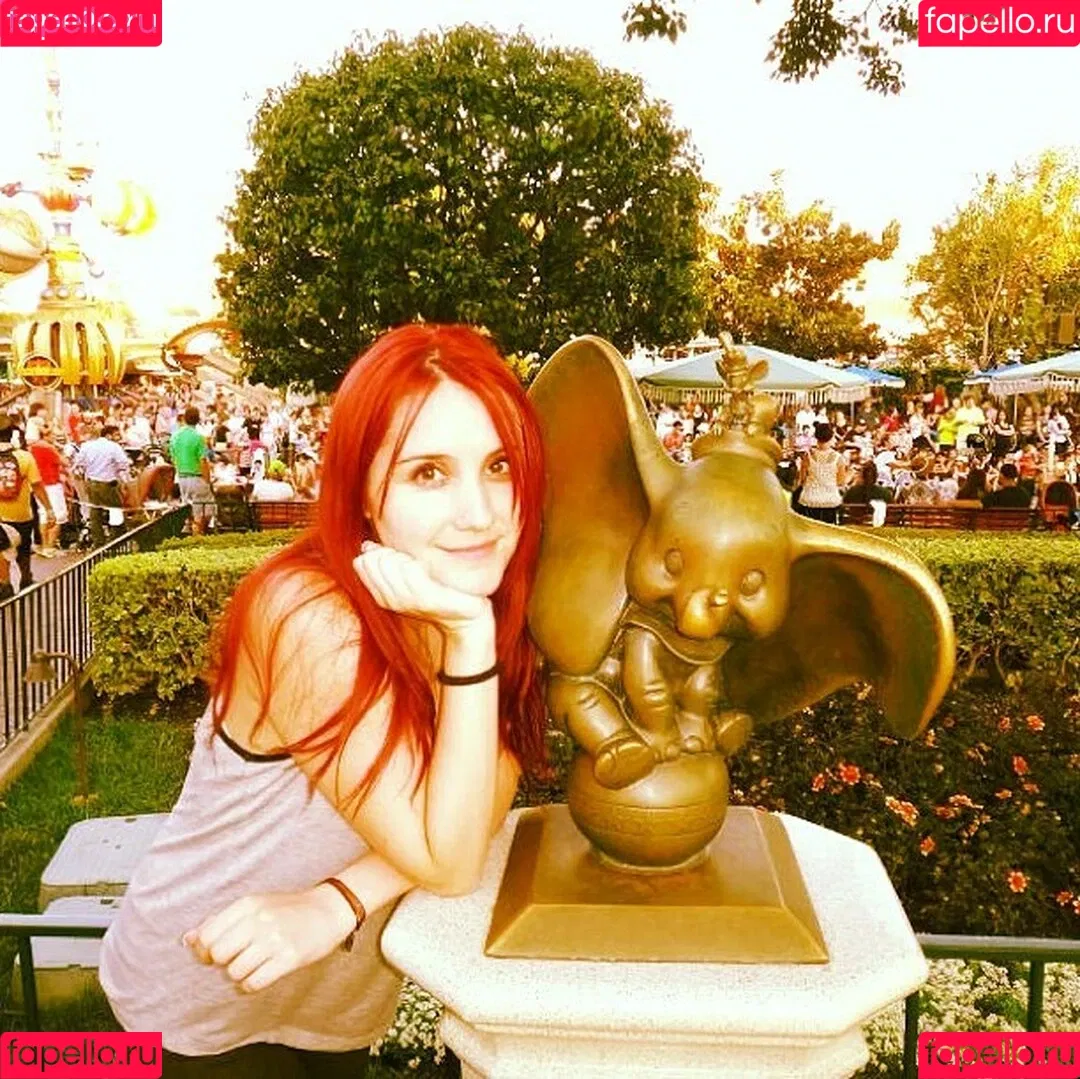 Dulce Maria Onlyfans Photo Gallery 