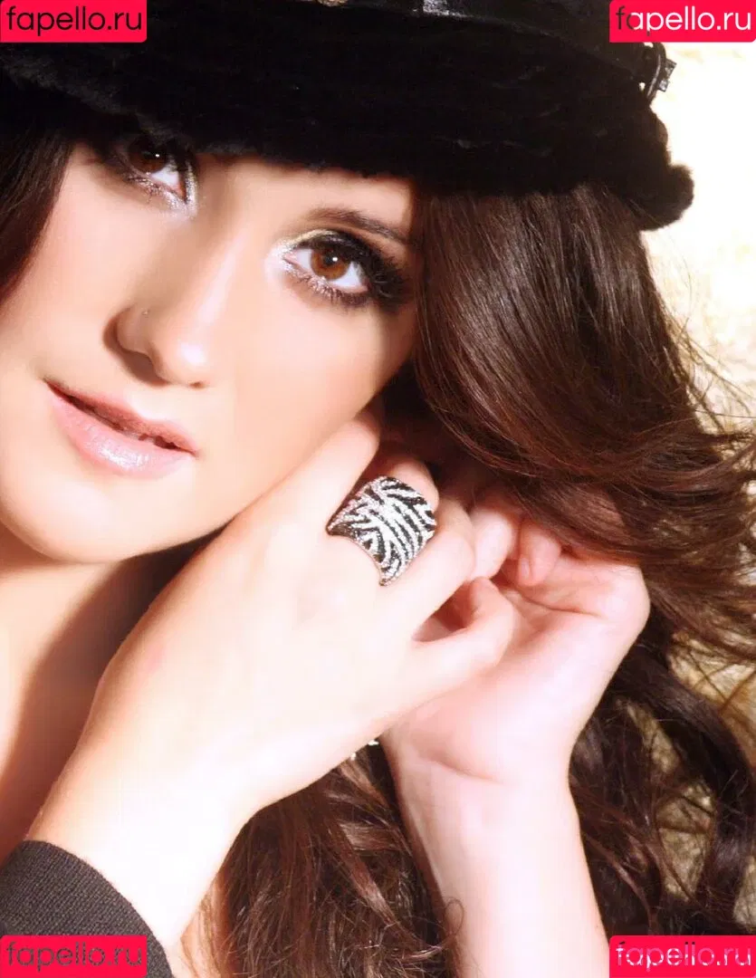 Dulce Maria Onlyfans Photo Gallery 
