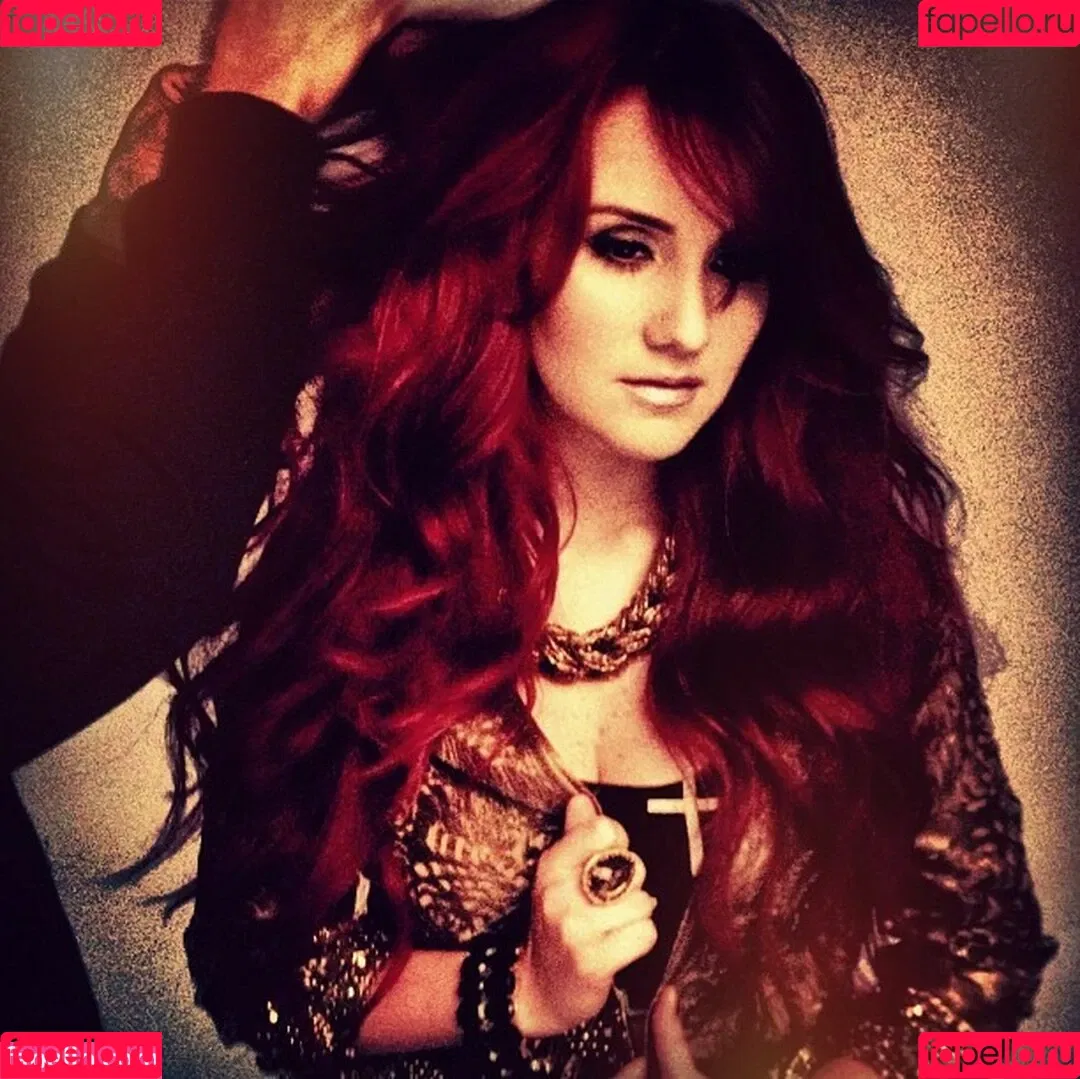 Dulce Maria Onlyfans Photo Gallery 