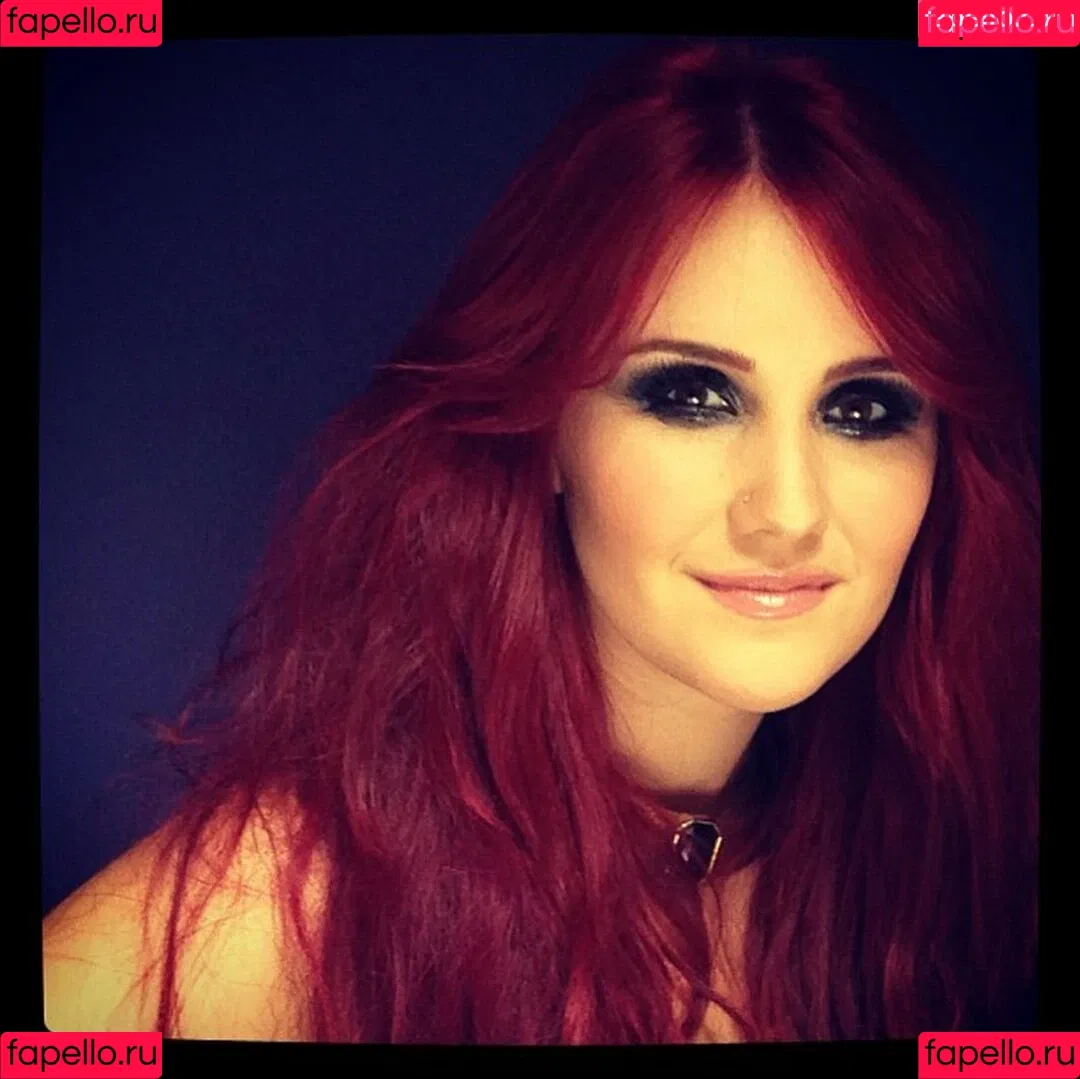 Dulce Maria Onlyfans Photo Gallery 
