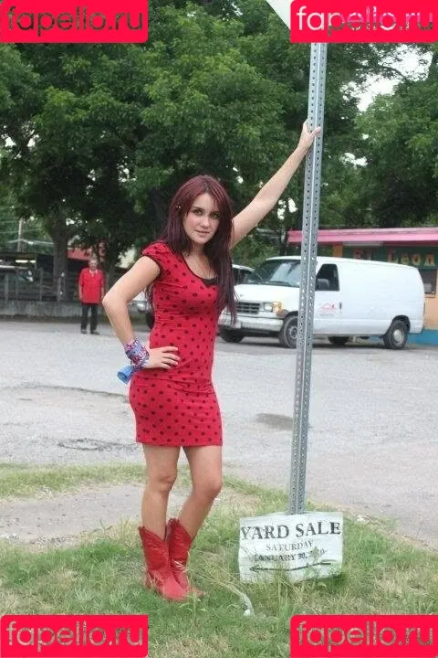 Dulce Maria Onlyfans Photo Gallery 
