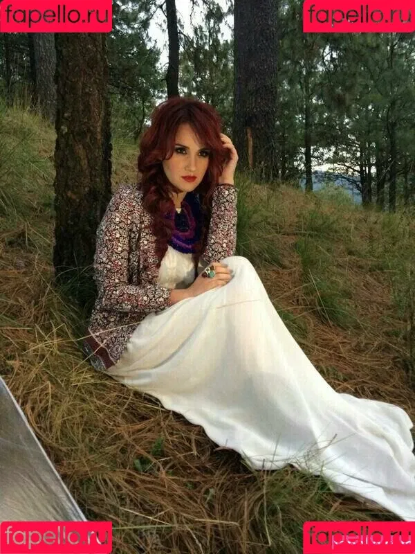 Dulce Maria Onlyfans Photo Gallery 