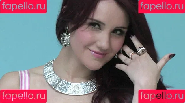 Dulce Maria Onlyfans Photo Gallery 