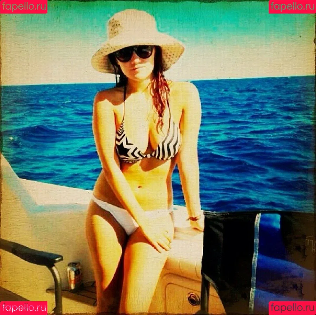 Dulce Maria Onlyfans Photo Gallery 