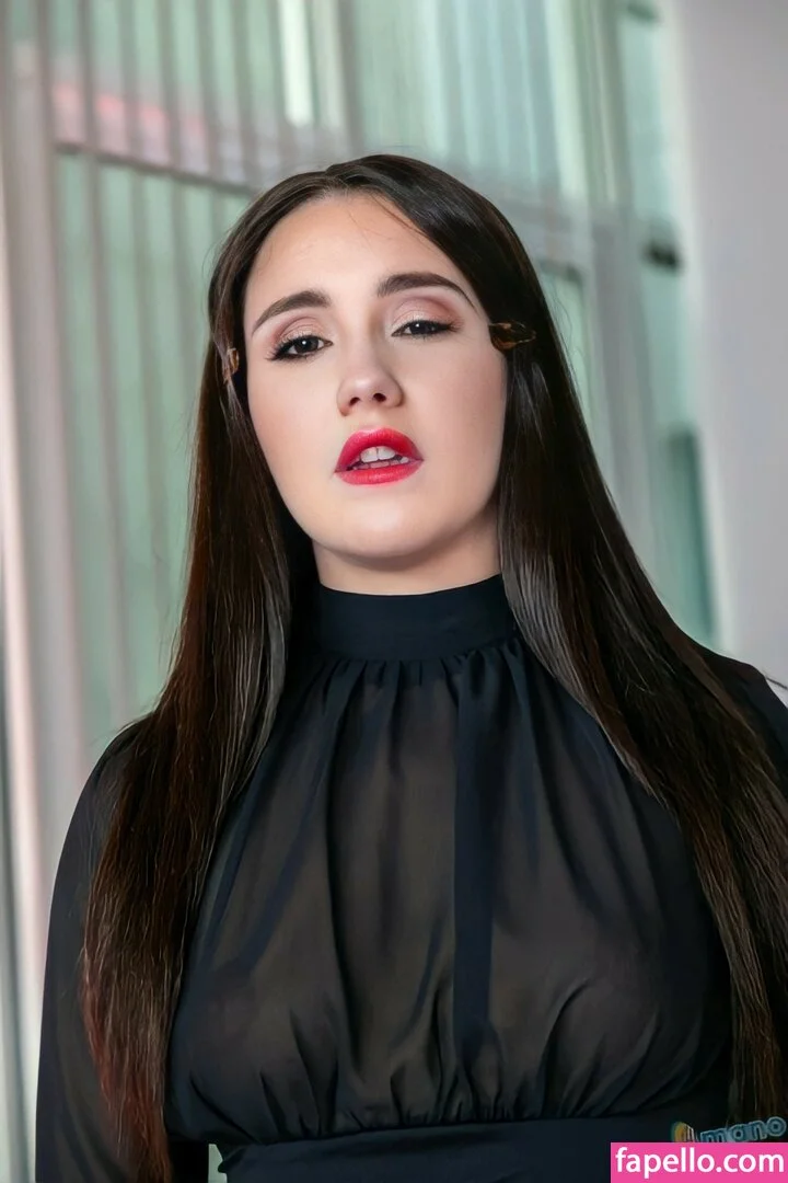 Dulce Maria Onlyfans Photo Gallery 