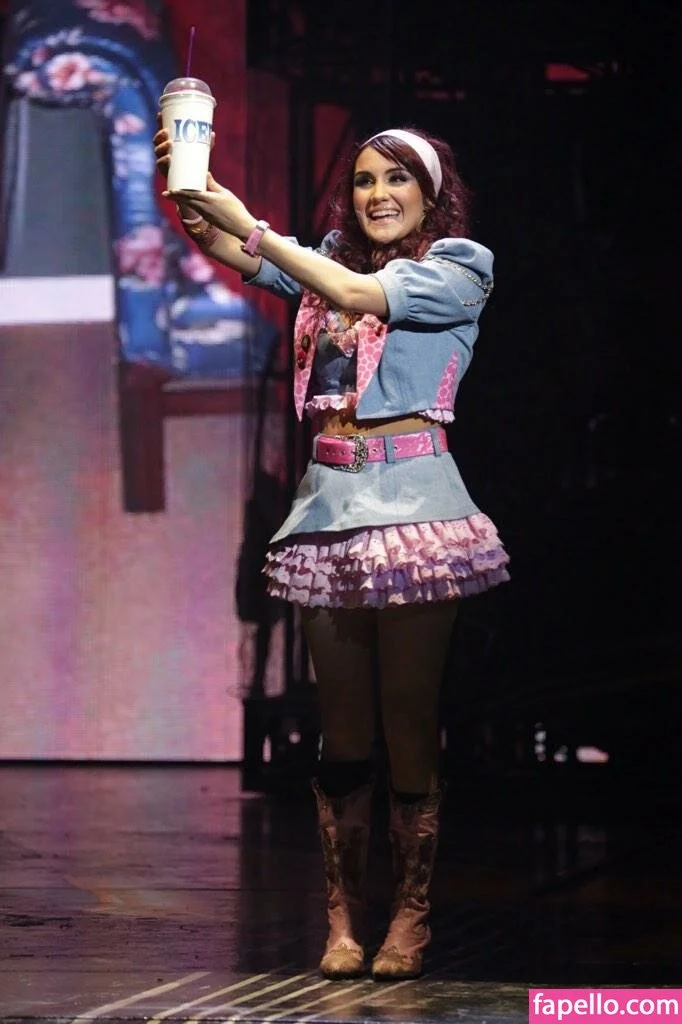 Dulce Maria Onlyfans Photo Gallery 