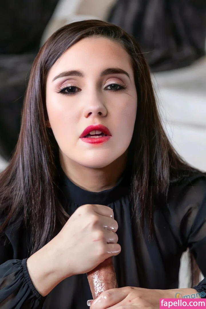 Dulce Maria Onlyfans Photo Gallery 