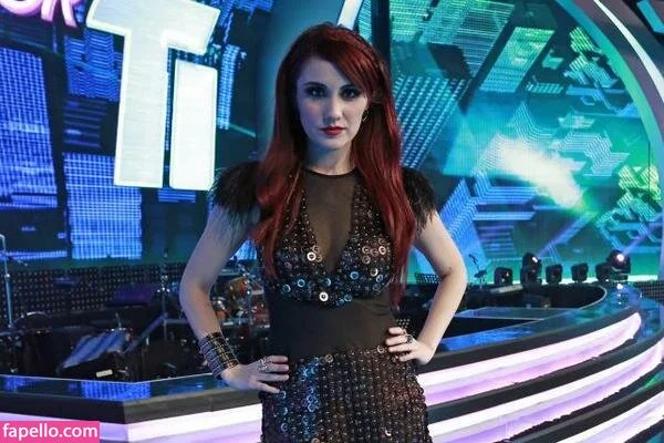 Dulce Maria Onlyfans Photo Gallery 