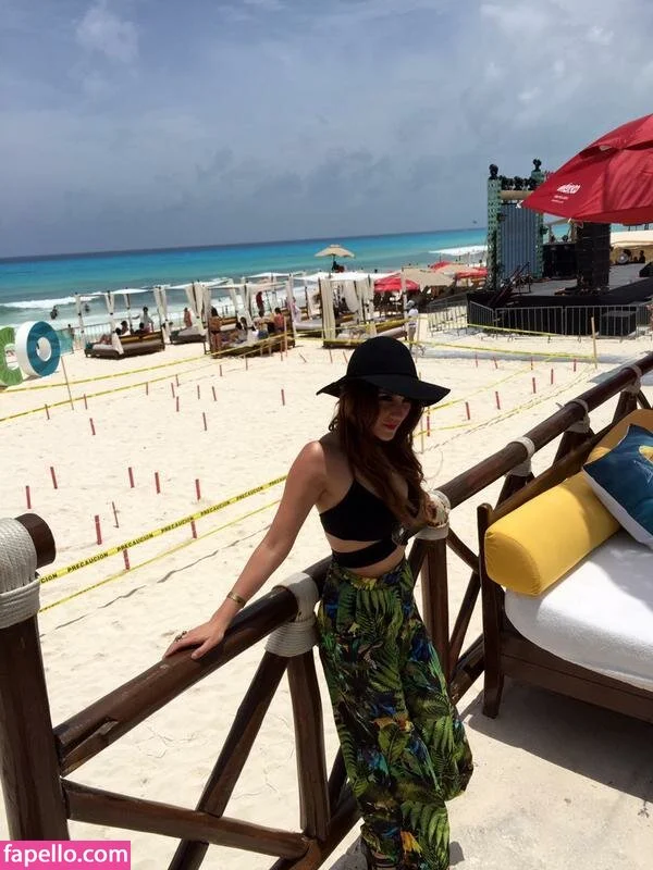 Dulce Maria Onlyfans Photo Gallery 