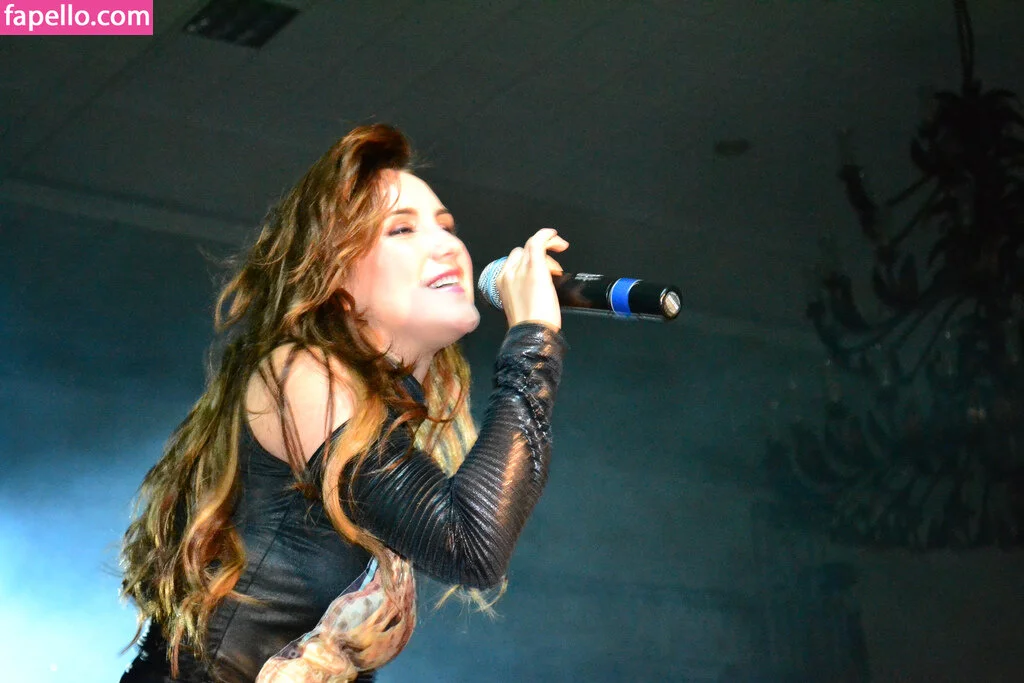 Dulce Maria Onlyfans Photo Gallery 