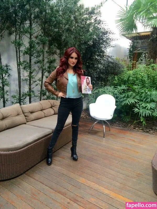 Dulce Maria Onlyfans Photo Gallery 