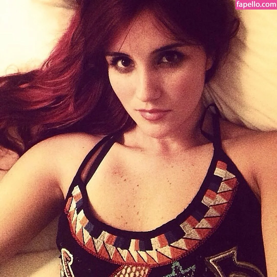Dulce Maria Onlyfans Photo Gallery 