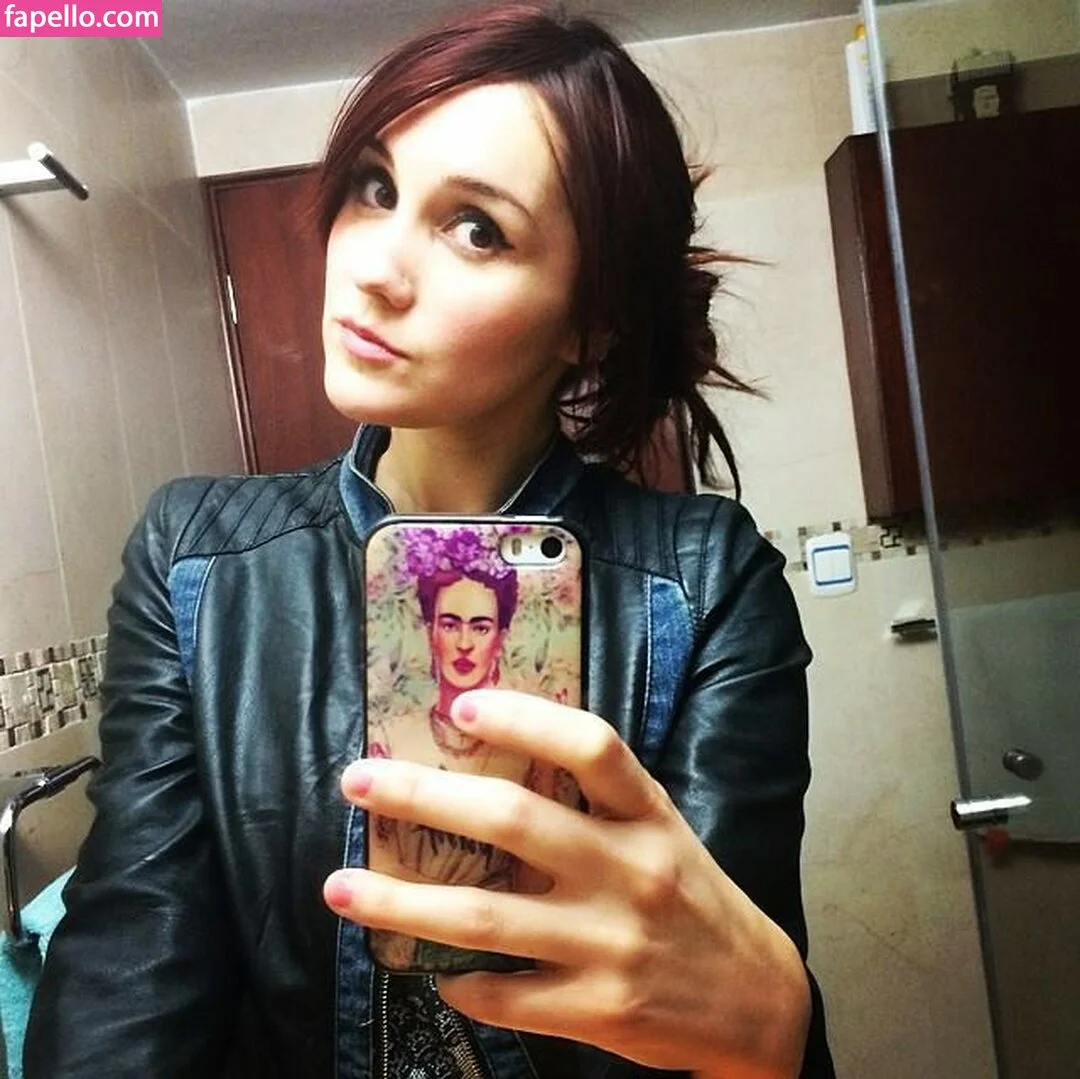 Dulce Maria Onlyfans Photo Gallery 