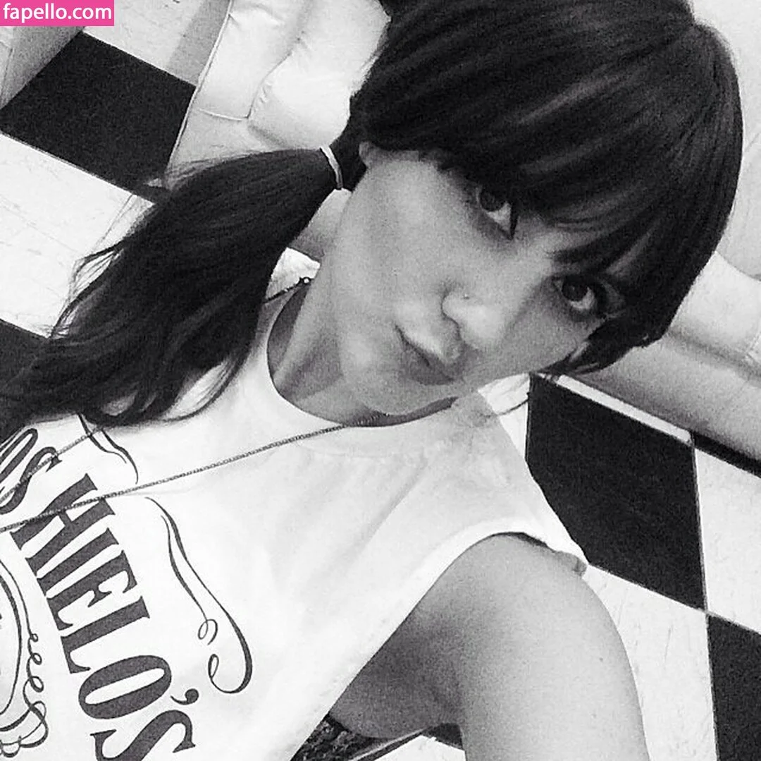 Dulce Maria Onlyfans Photo Gallery 