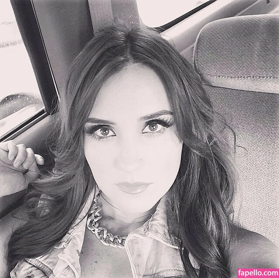 Dulce Maria Onlyfans Photo Gallery 