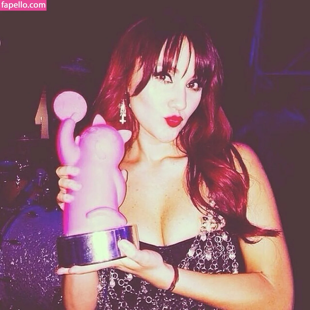 Dulce Maria Onlyfans Photo Gallery 