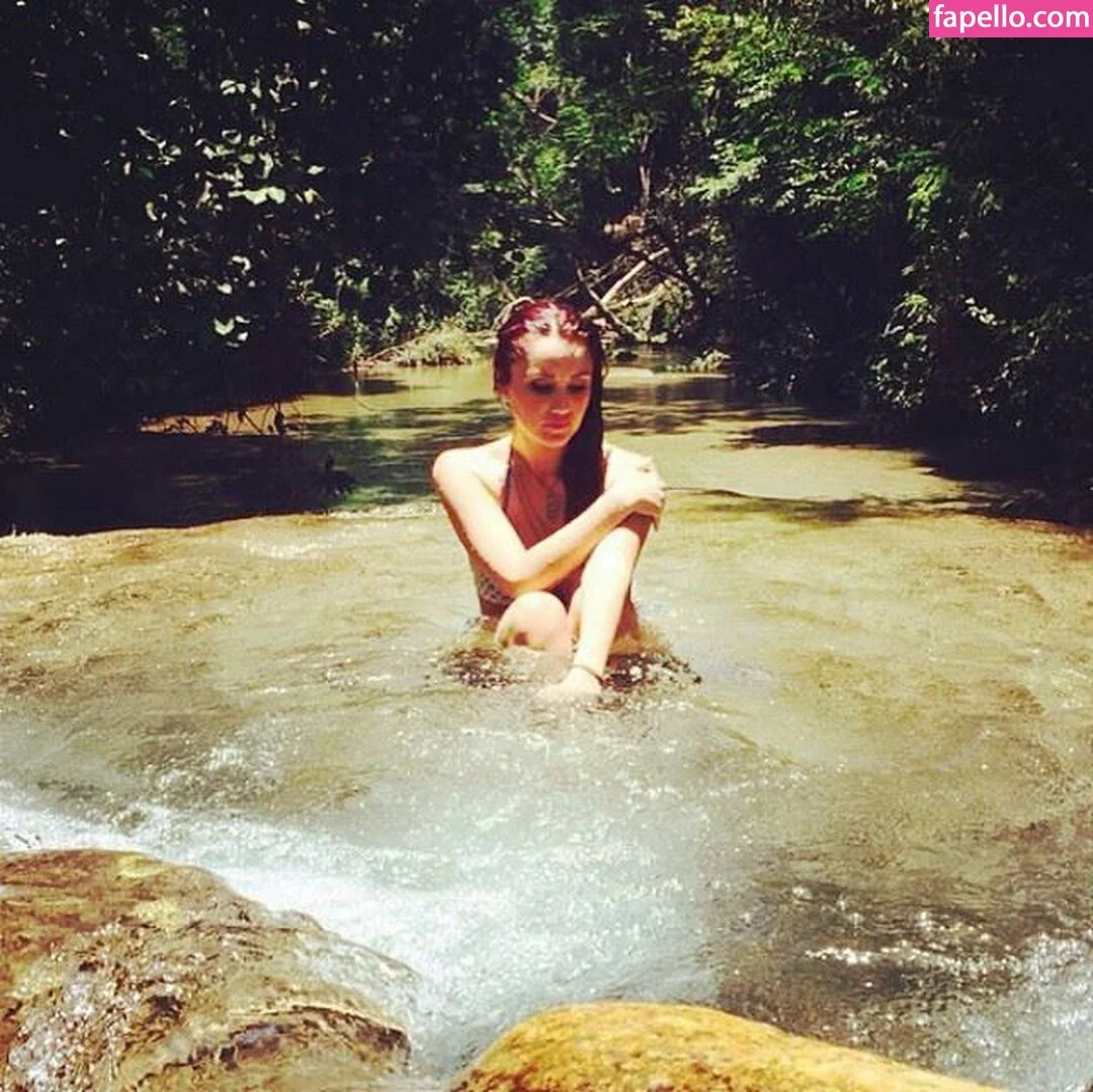 Dulce Maria Onlyfans Photo Gallery 