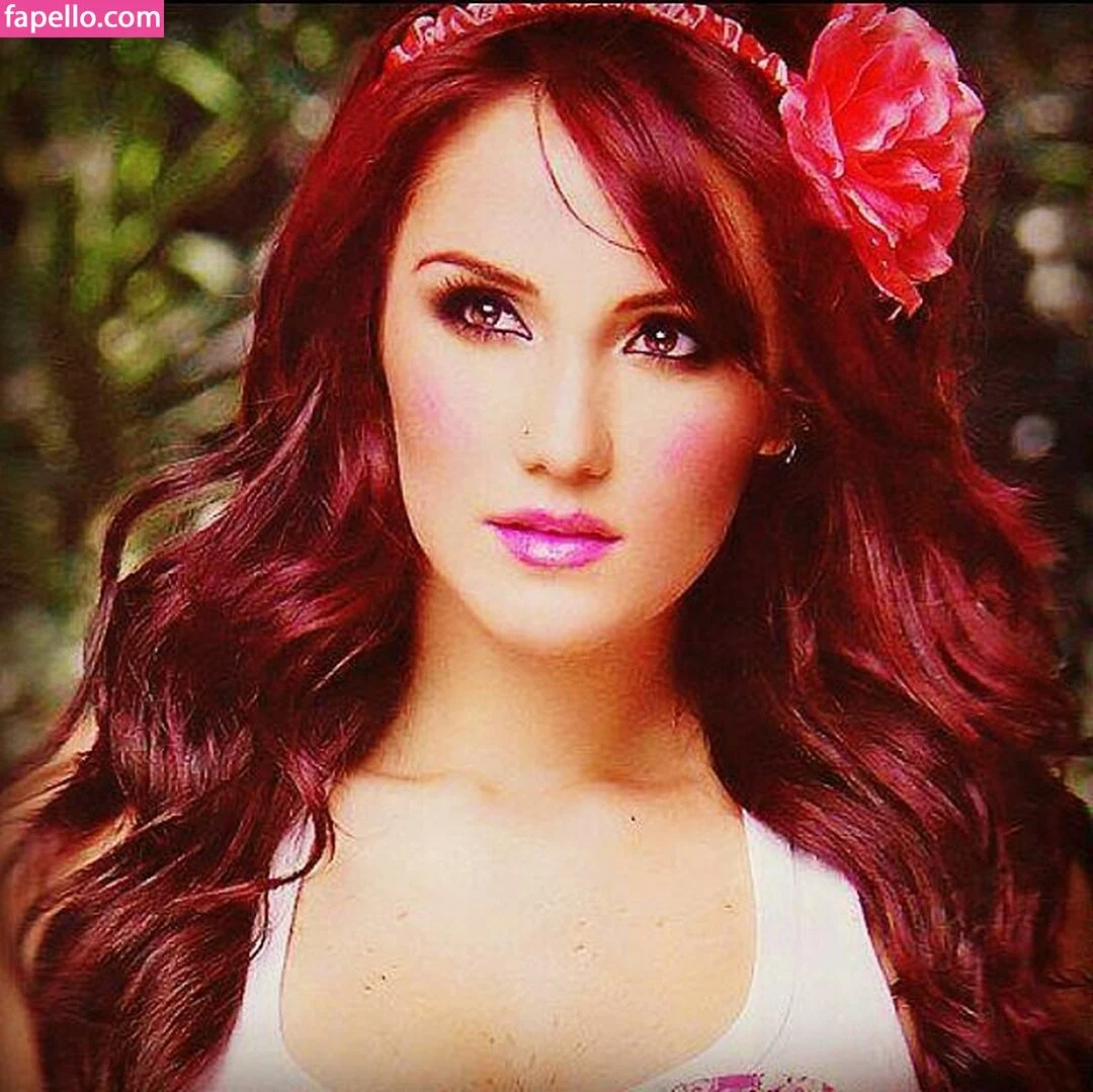 Dulce Maria Onlyfans Photo Gallery 