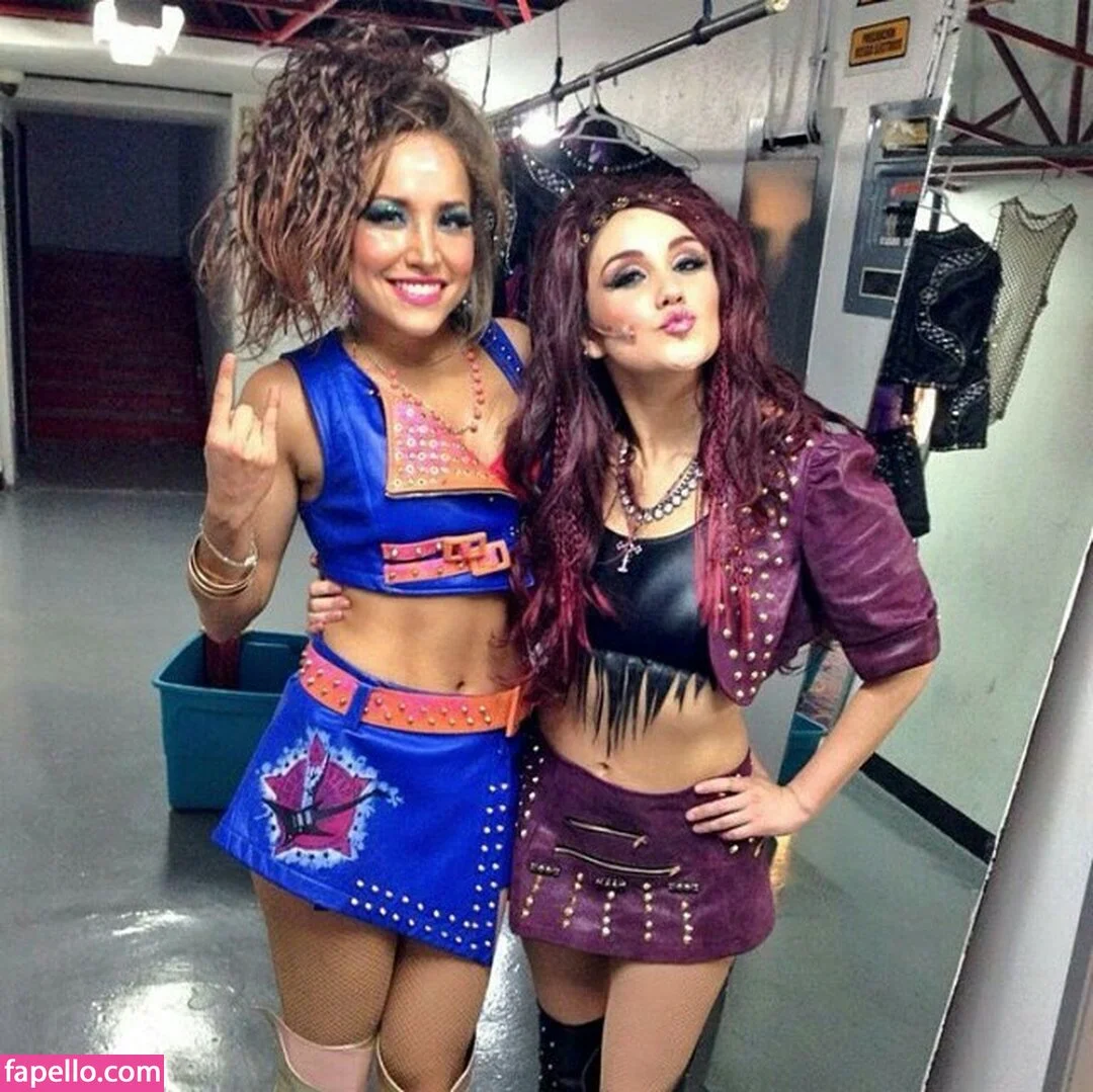 Dulce Maria Onlyfans Photo Gallery 