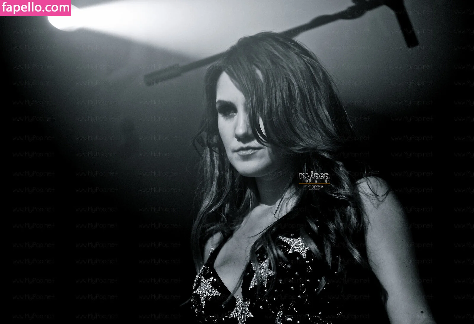 Dulce Maria Onlyfans Photo Gallery 