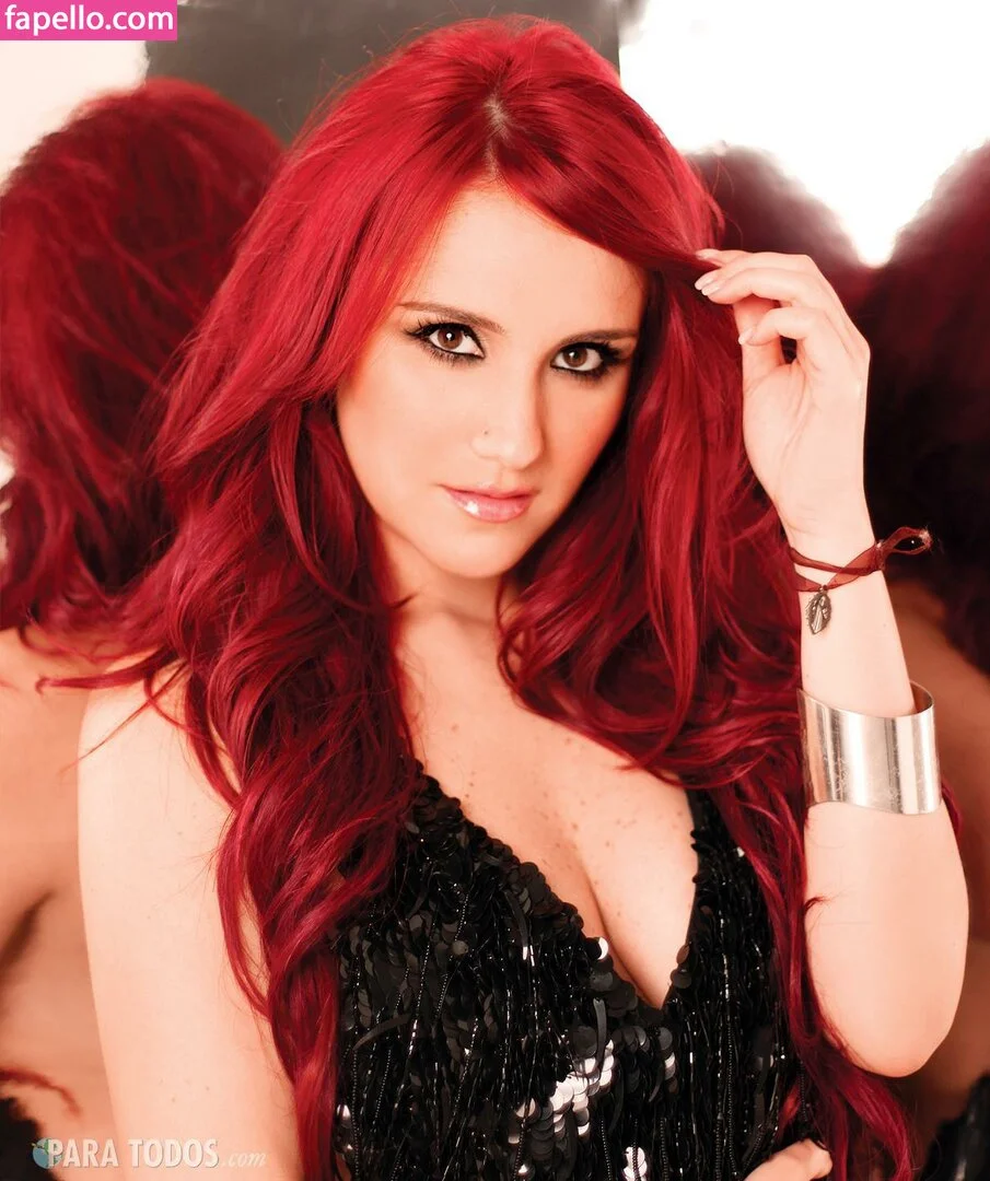 Dulce Maria Onlyfans Photo Gallery 