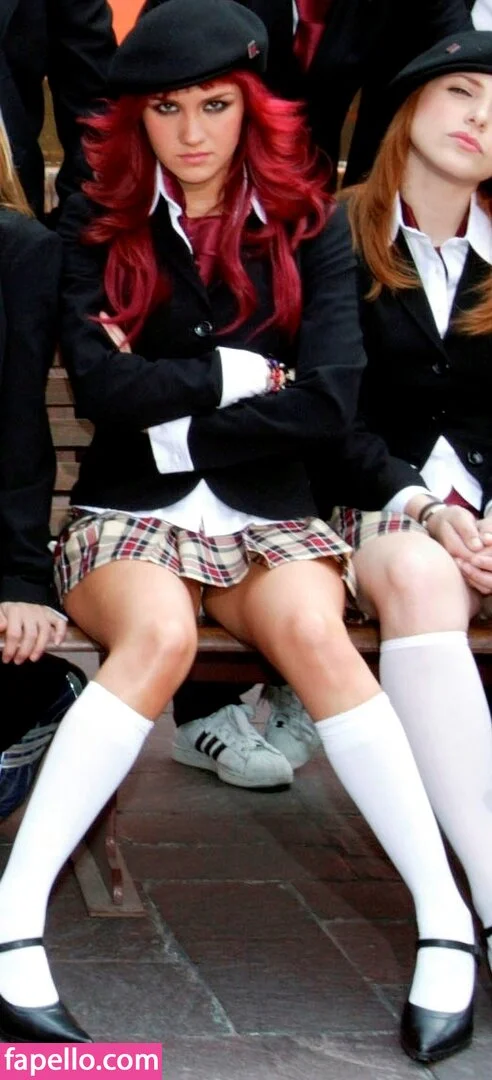 Dulce Maria Onlyfans Photo Gallery 