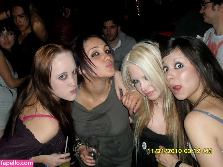 Dulce Maria Onlyfans Photo Gallery 