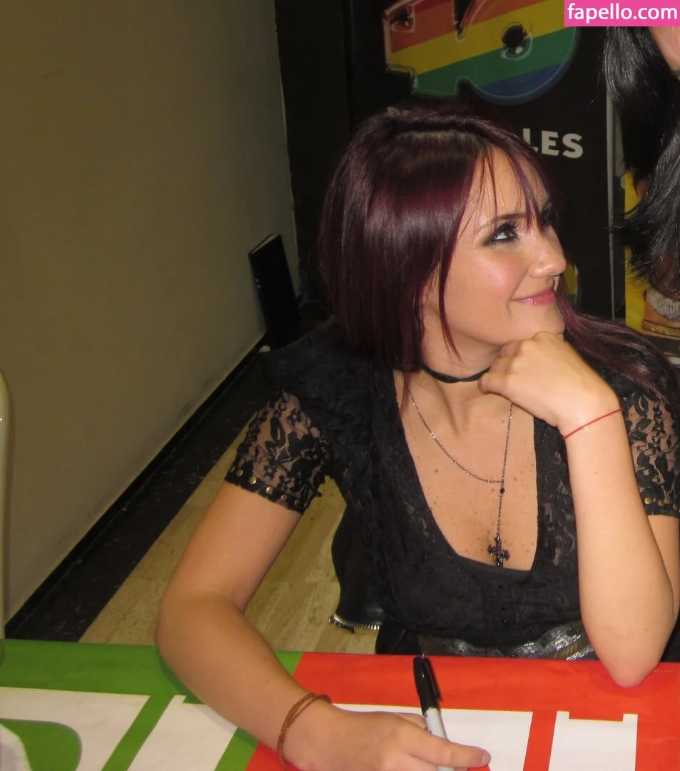 Dulce Maria Onlyfans Photo Gallery 