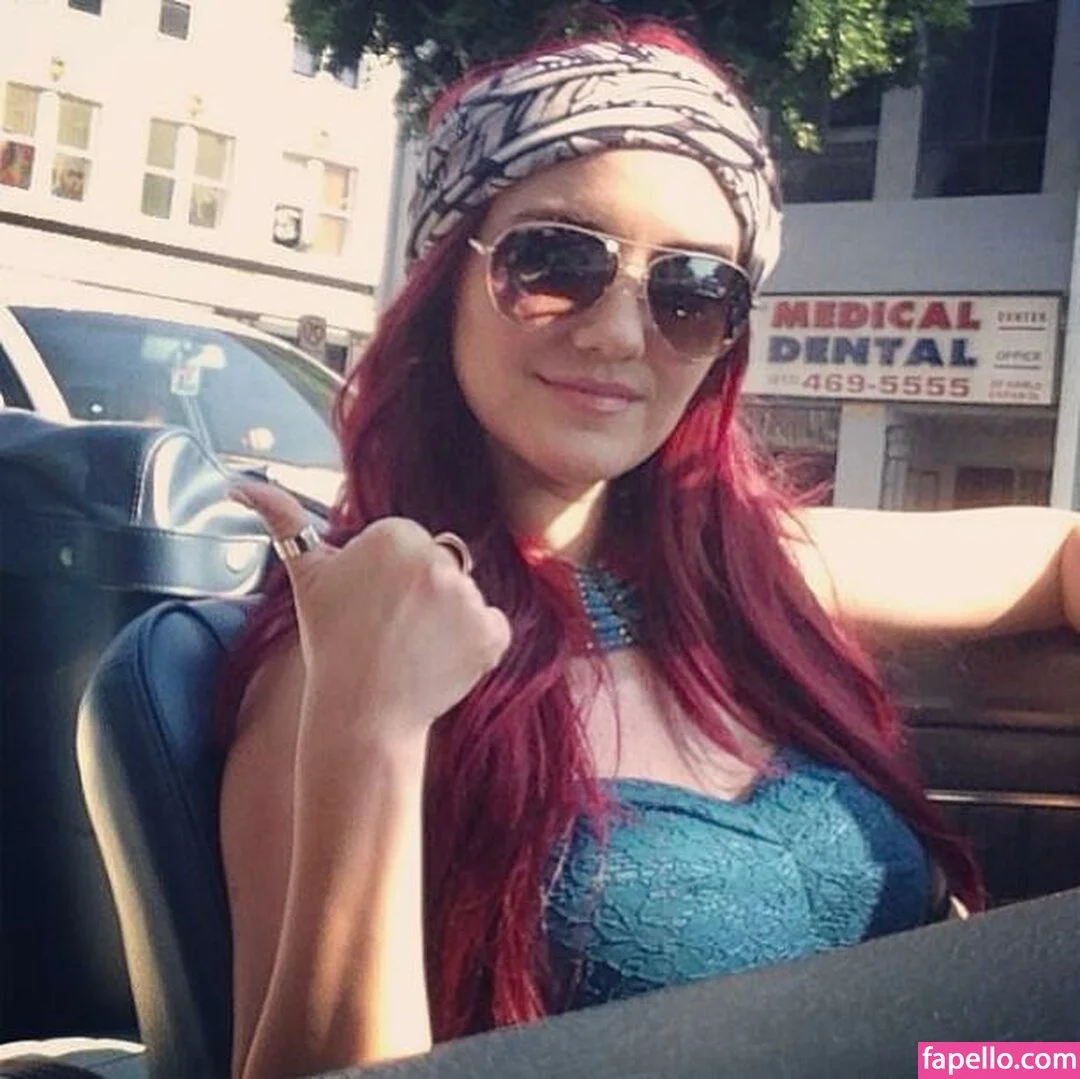 Dulce Maria Onlyfans Photo Gallery 