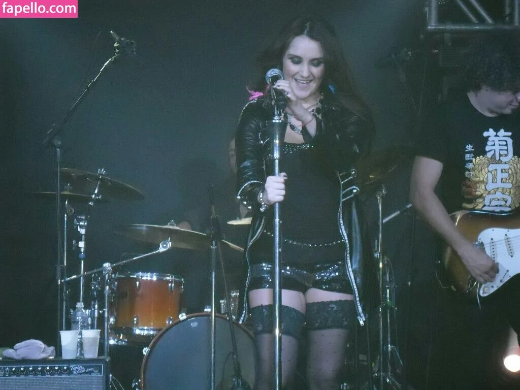 Dulce Maria Onlyfans Photo Gallery 