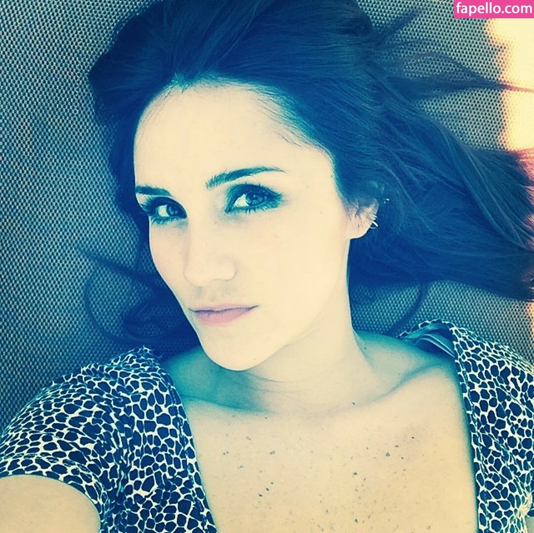 Dulce Maria Onlyfans Photo Gallery 