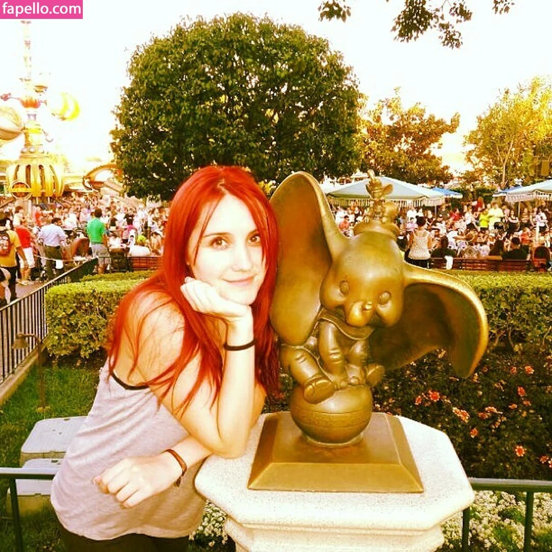 Dulce Maria Onlyfans Photo Gallery 