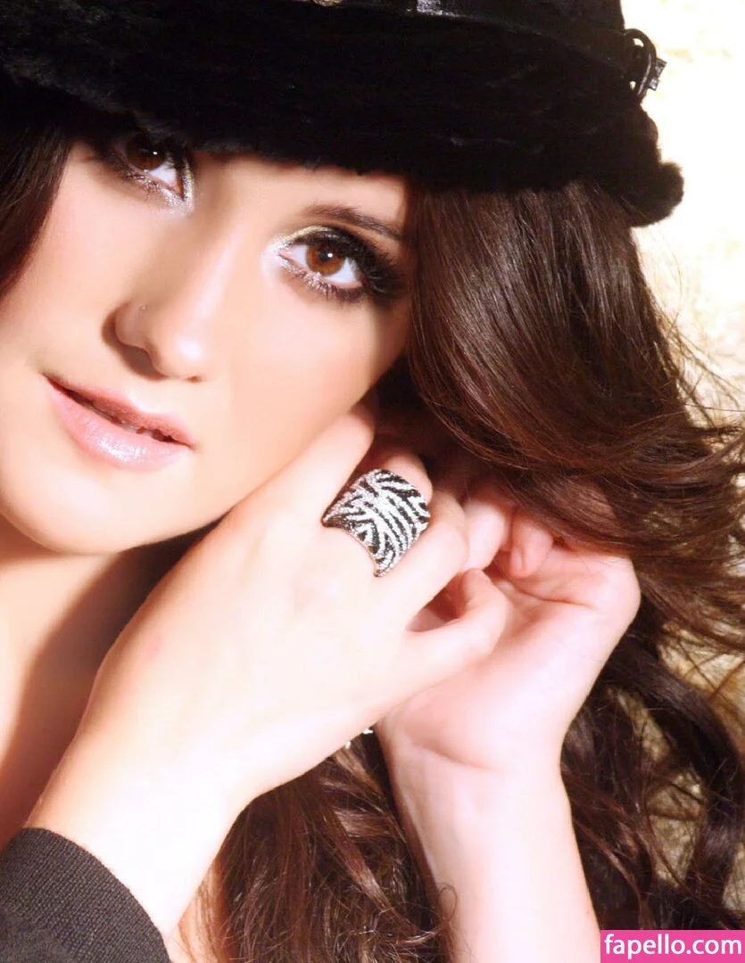 Dulce Maria Onlyfans Photo Gallery 