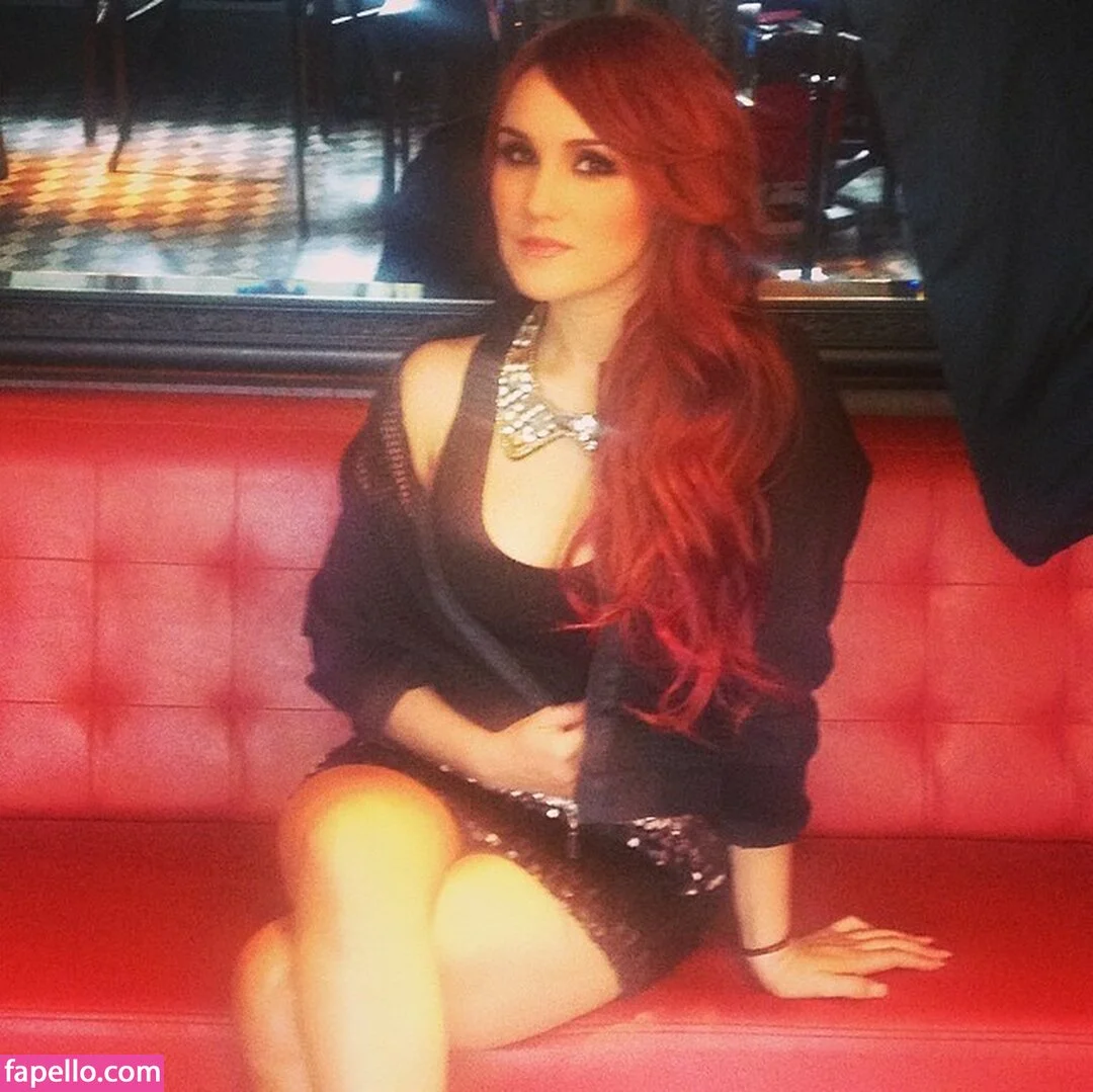Dulce Maria Onlyfans Photo Gallery 