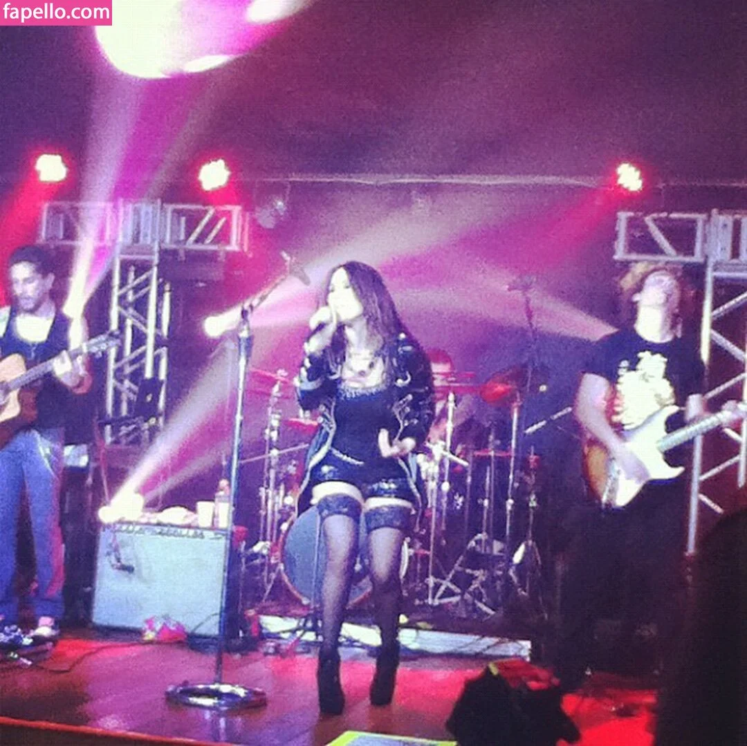 Dulce Maria Onlyfans Photo Gallery 