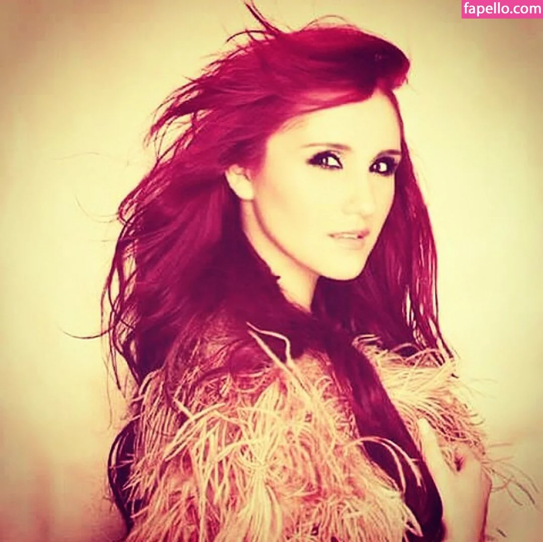Dulce Maria Onlyfans Photo Gallery 