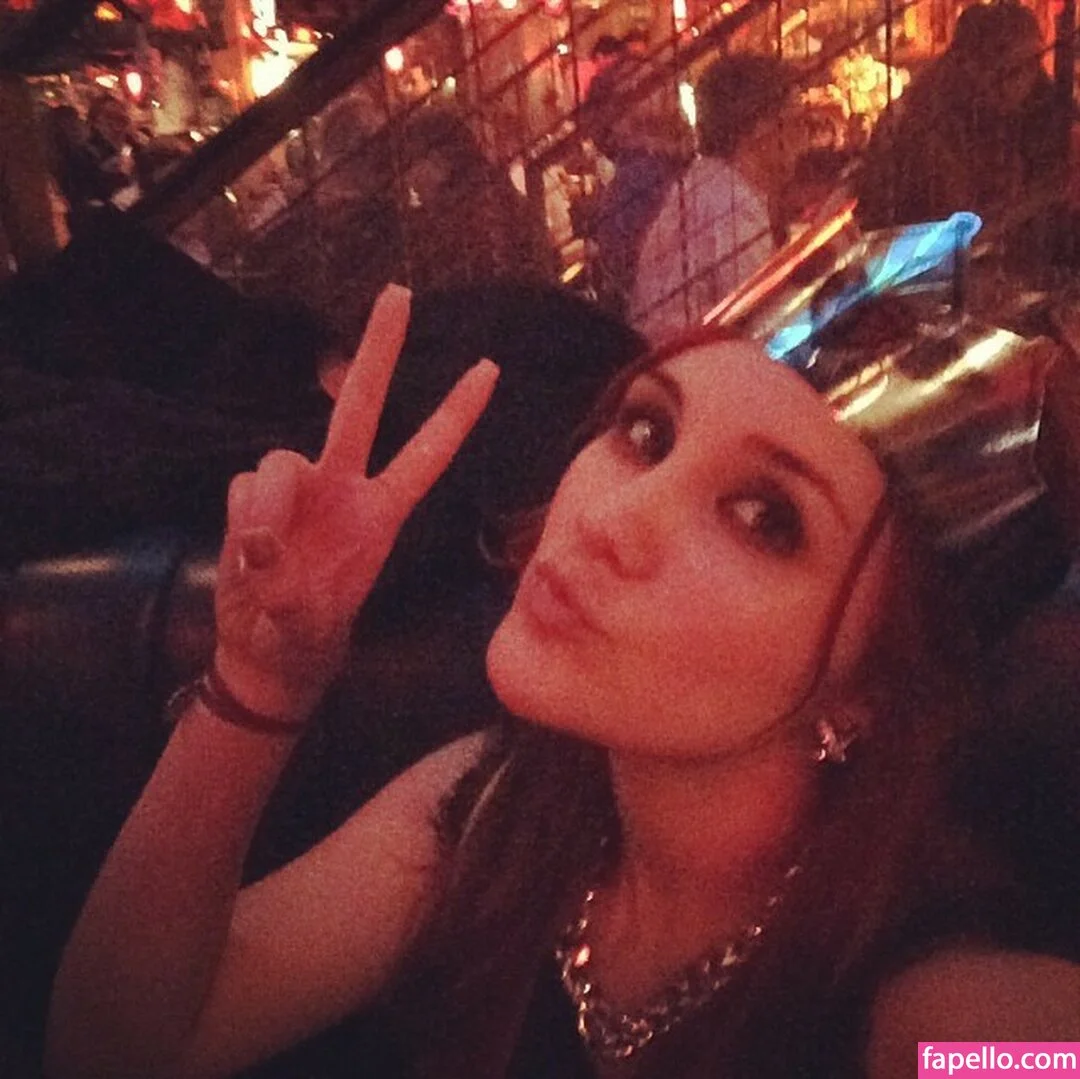 Dulce Maria Onlyfans Photo Gallery 