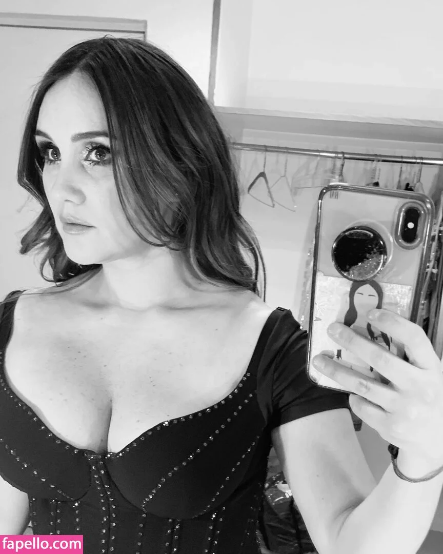 Dulce Maria Onlyfans Photo Gallery 