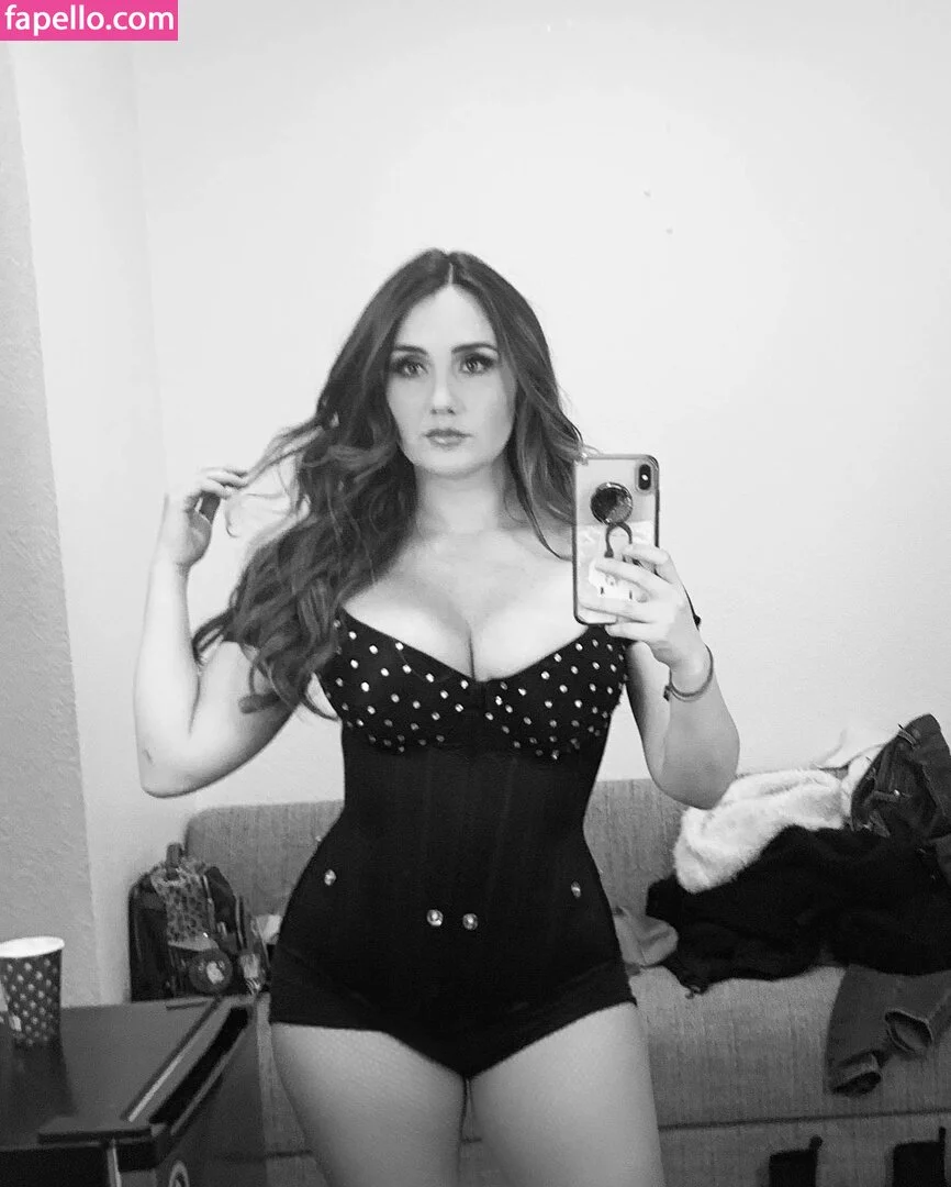 Dulce Maria Onlyfans Photo Gallery 