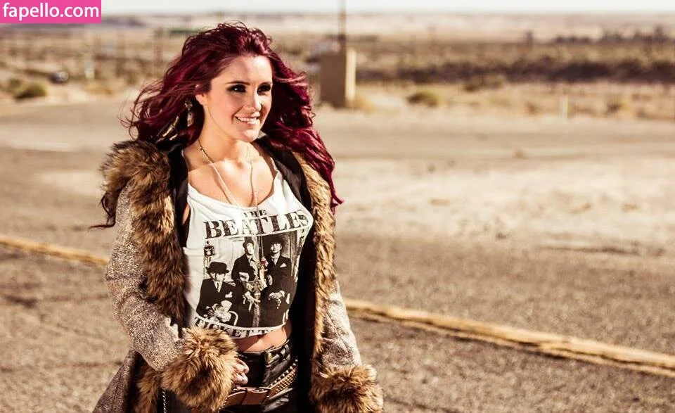 Dulce Maria Onlyfans Photo Gallery 