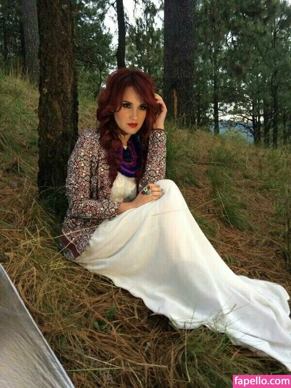 Dulce Maria Onlyfans Photo Gallery 