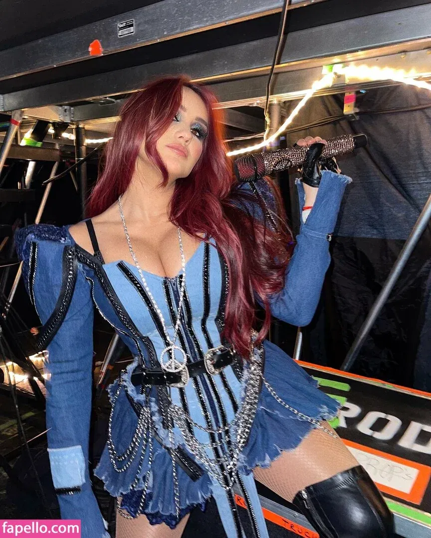 Dulce Maria Onlyfans Photo Gallery 