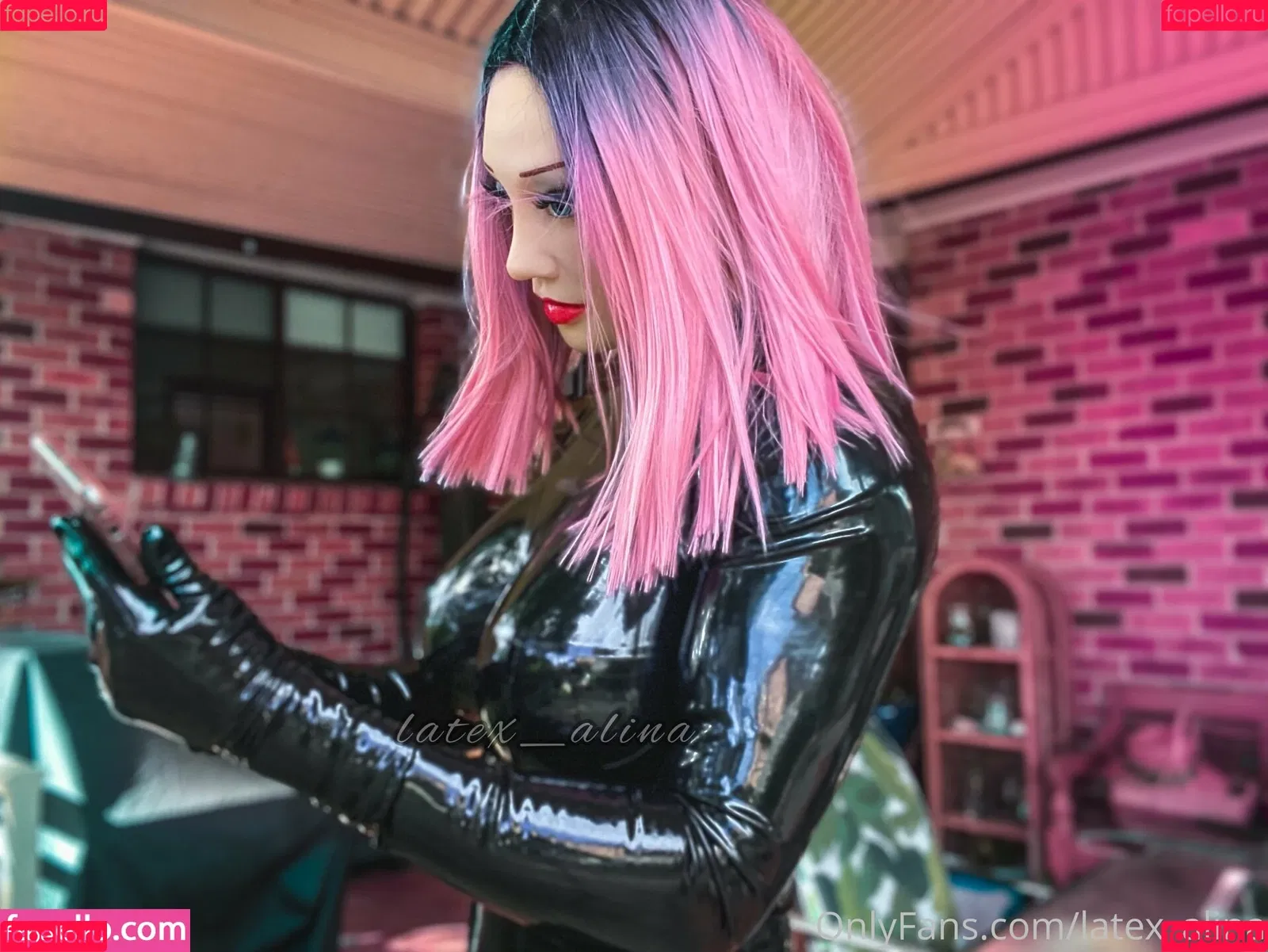 latex_alina Onlyfans Photo Gallery 