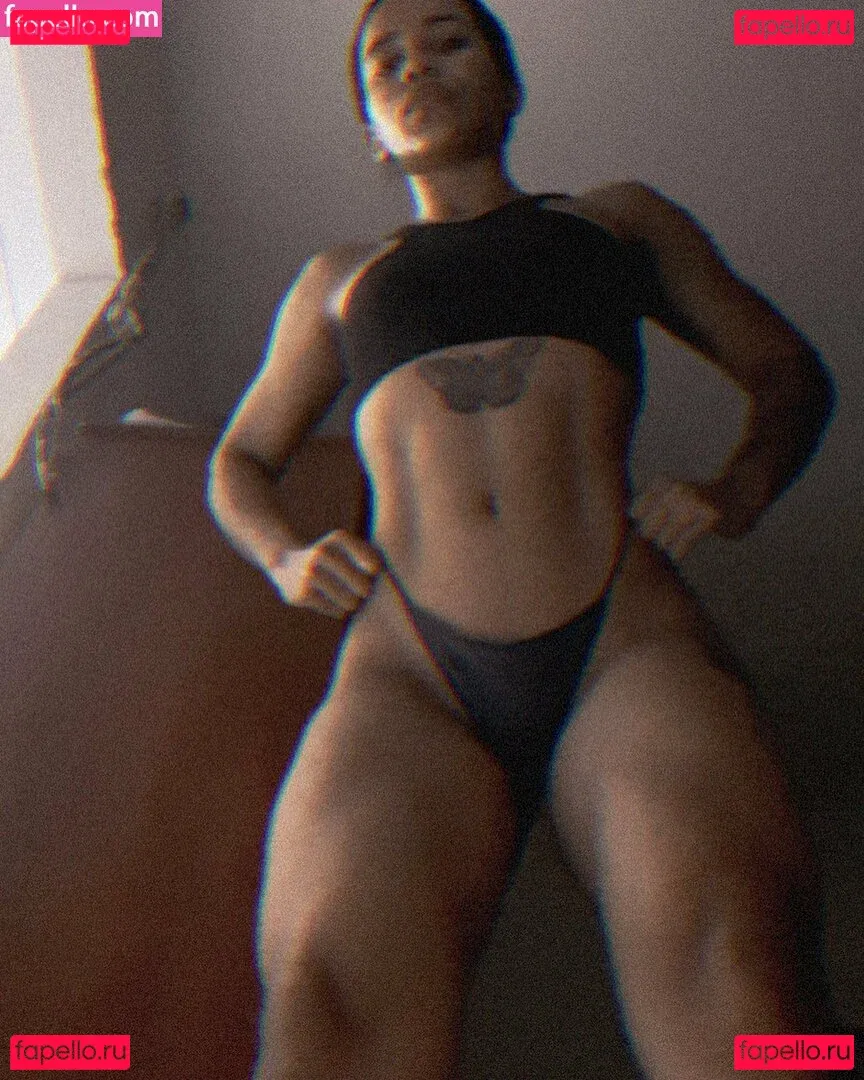 lil_vira Onlyfans Photo Gallery 