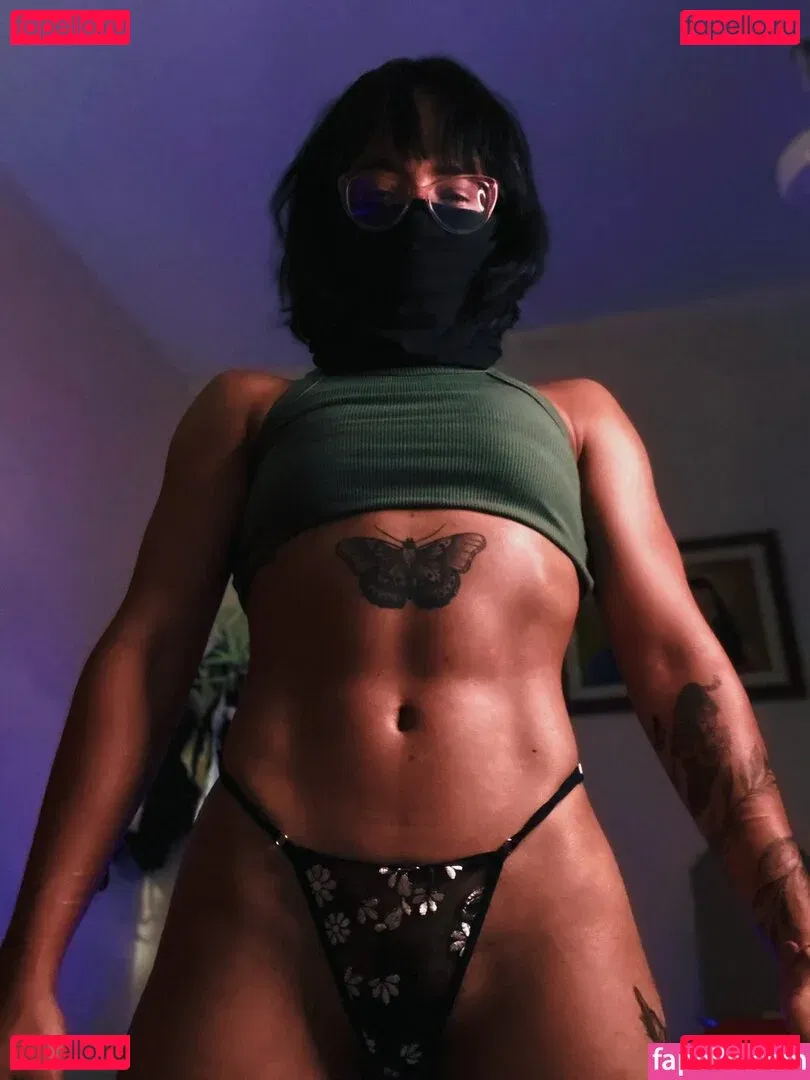 lil_vira Onlyfans Photo Gallery 