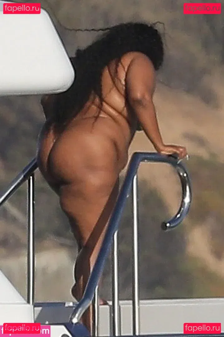 Lizzo Onlyfans Photo Gallery 