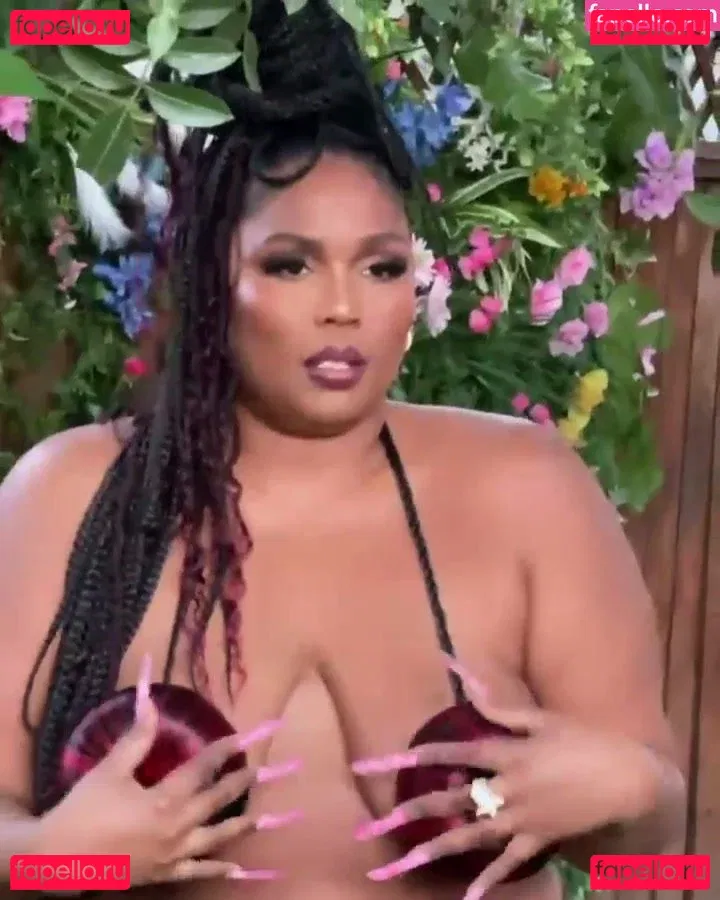 Lizzo Onlyfans Photo Gallery 